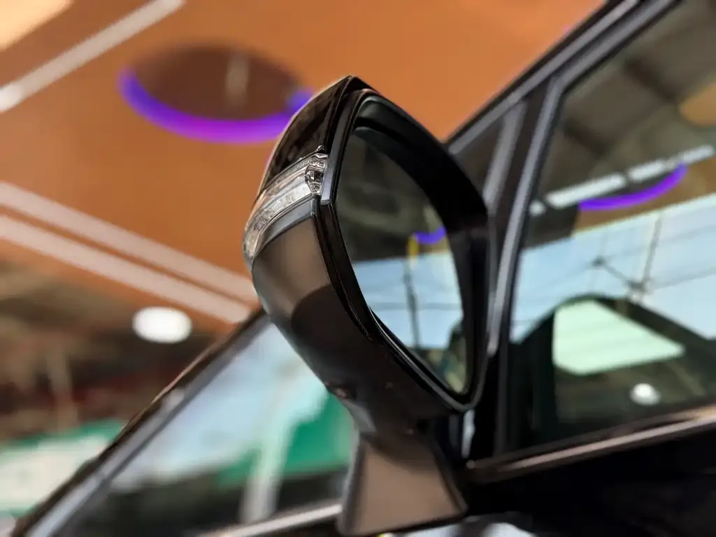 Toyota Vellfire — фото 2