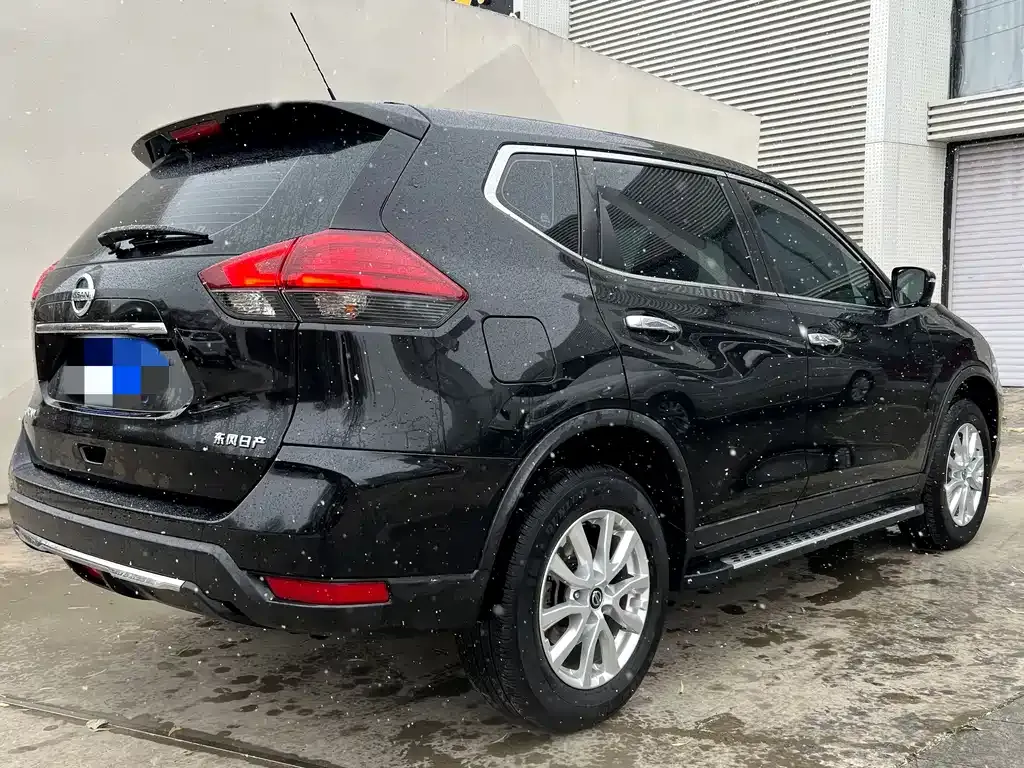 Nissan X-Trail — фото 4