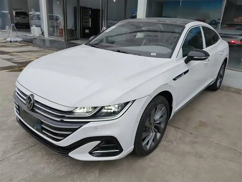 Volkswagen CC — фото 1
