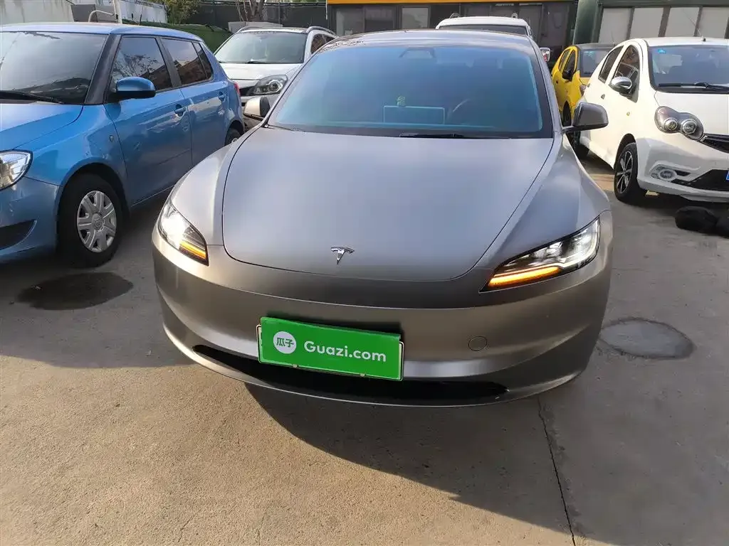 Tesla Model 3 — фото 6