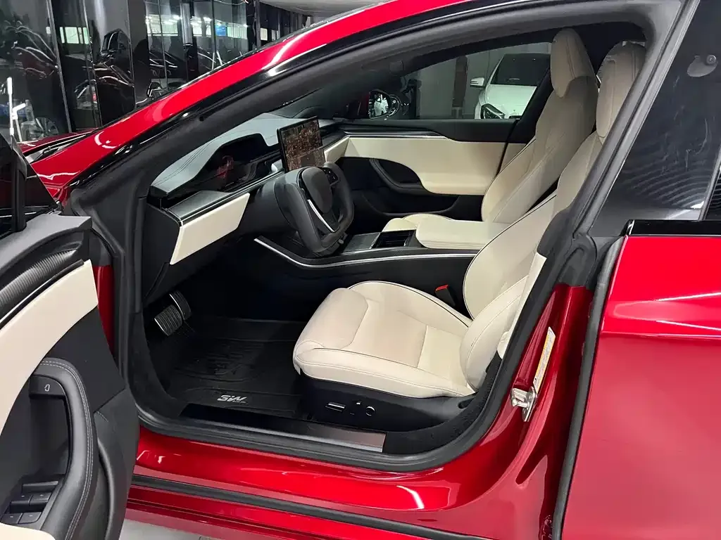 Tesla Model S — фото 3