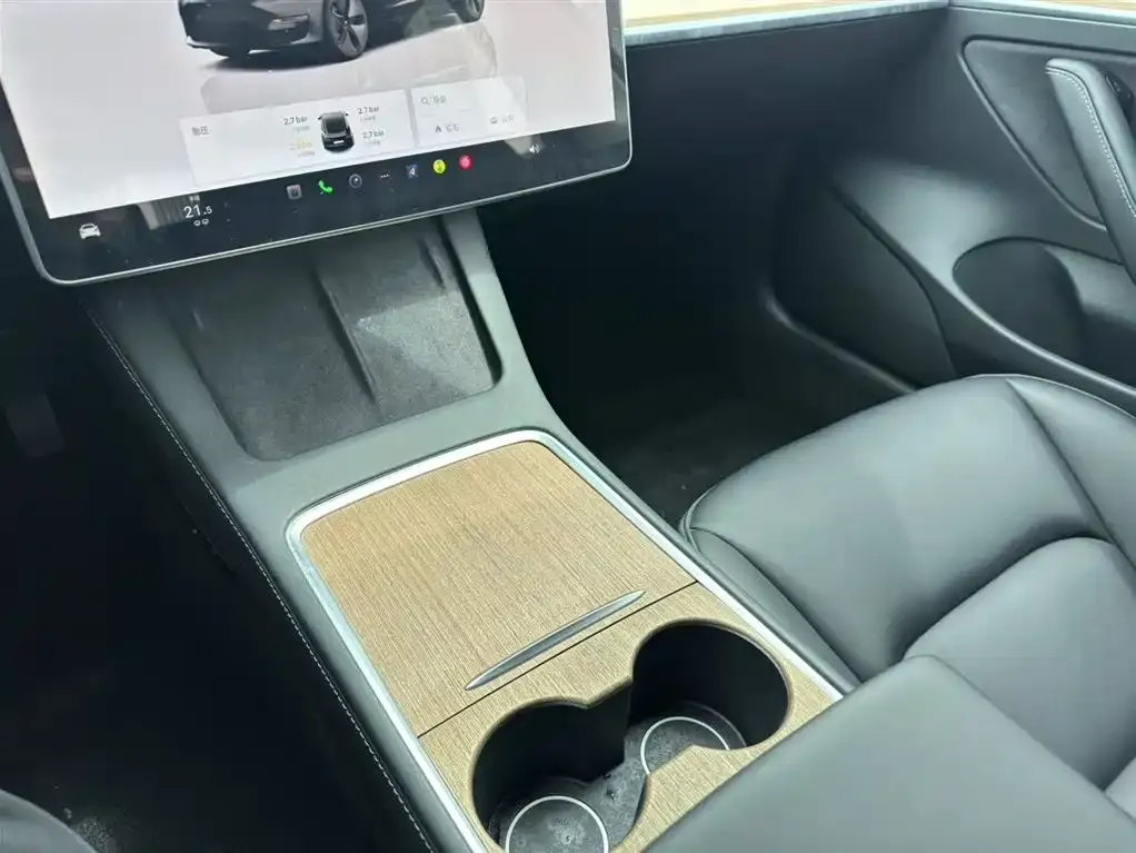 Tesla Model 3 — фото 7
