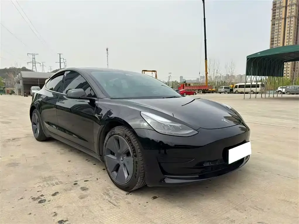 Tesla Model 3 — фото 5