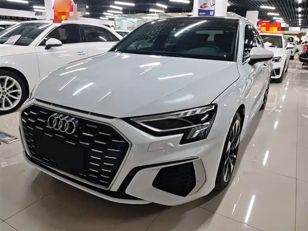 Audi A3 — фото 1