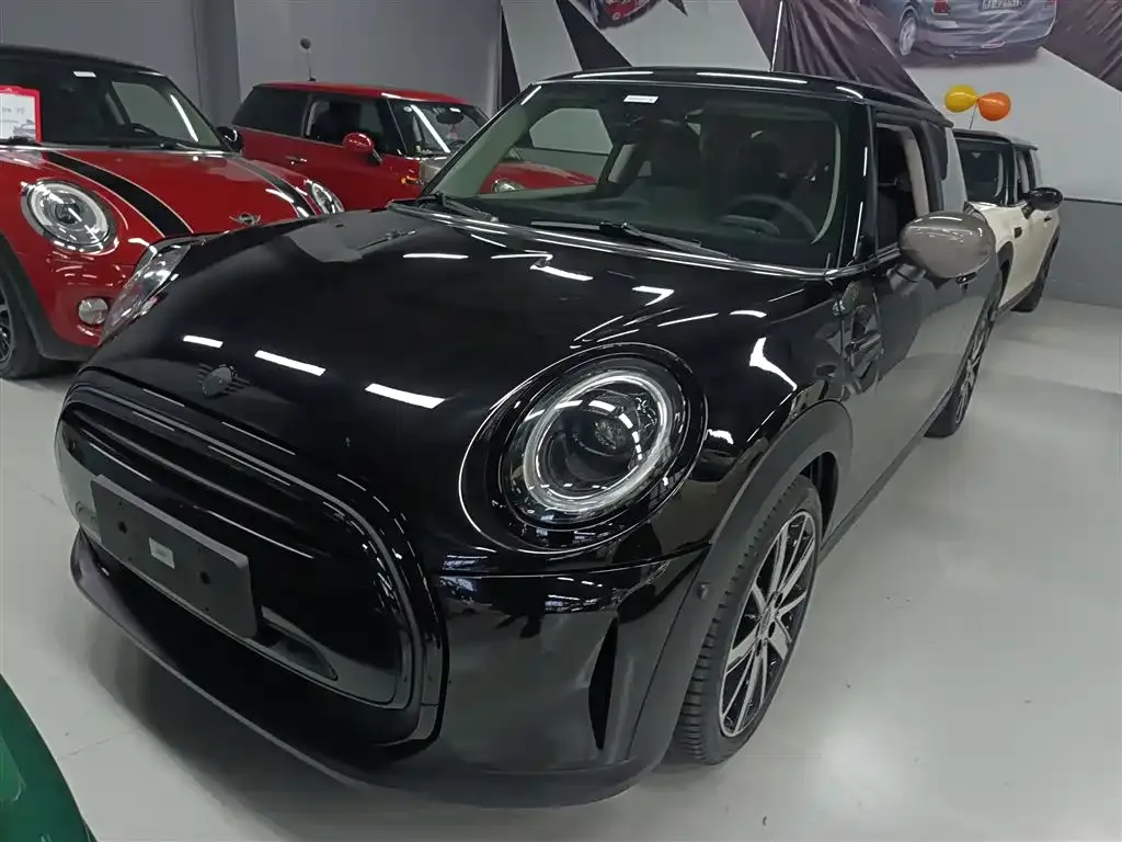 MINI Cooper (3-door) — фото 1