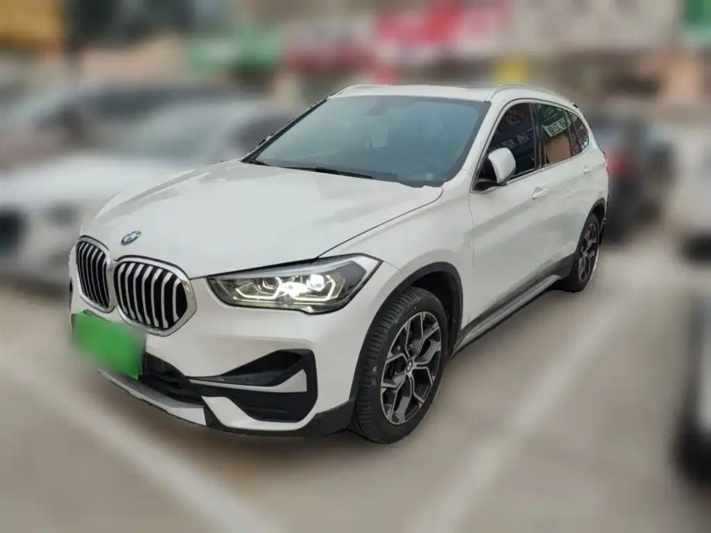 BMW X1 — фото 9