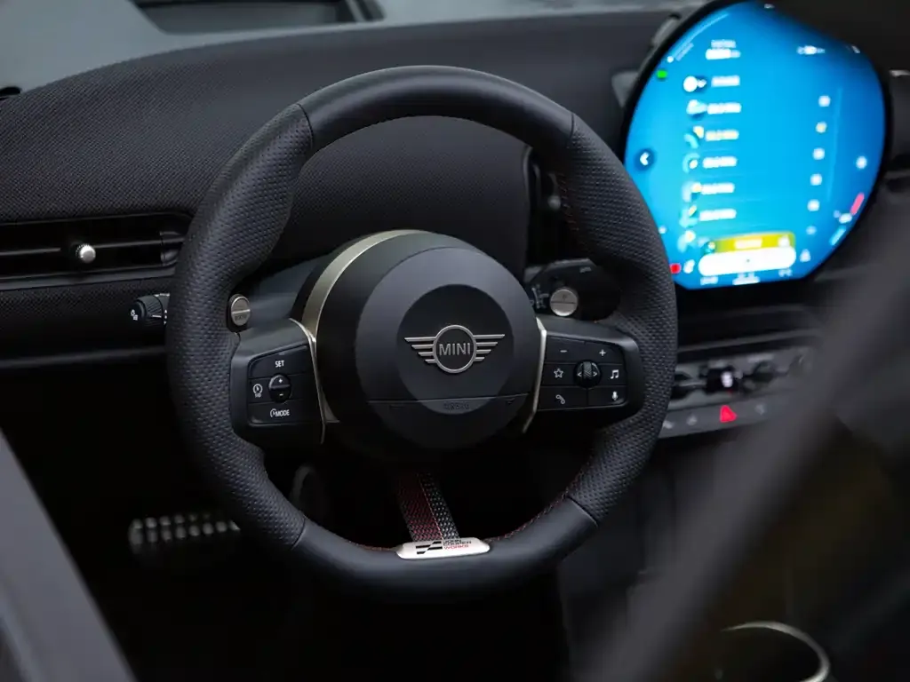 MINI JCW (John Cooper Works) — фото 10