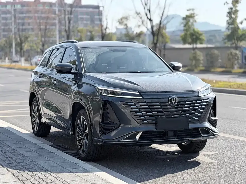 Changan CS75PLUS — фото 9