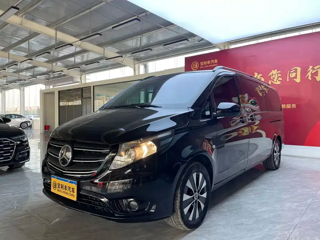 Mercedes-Benz Vito — фото 1