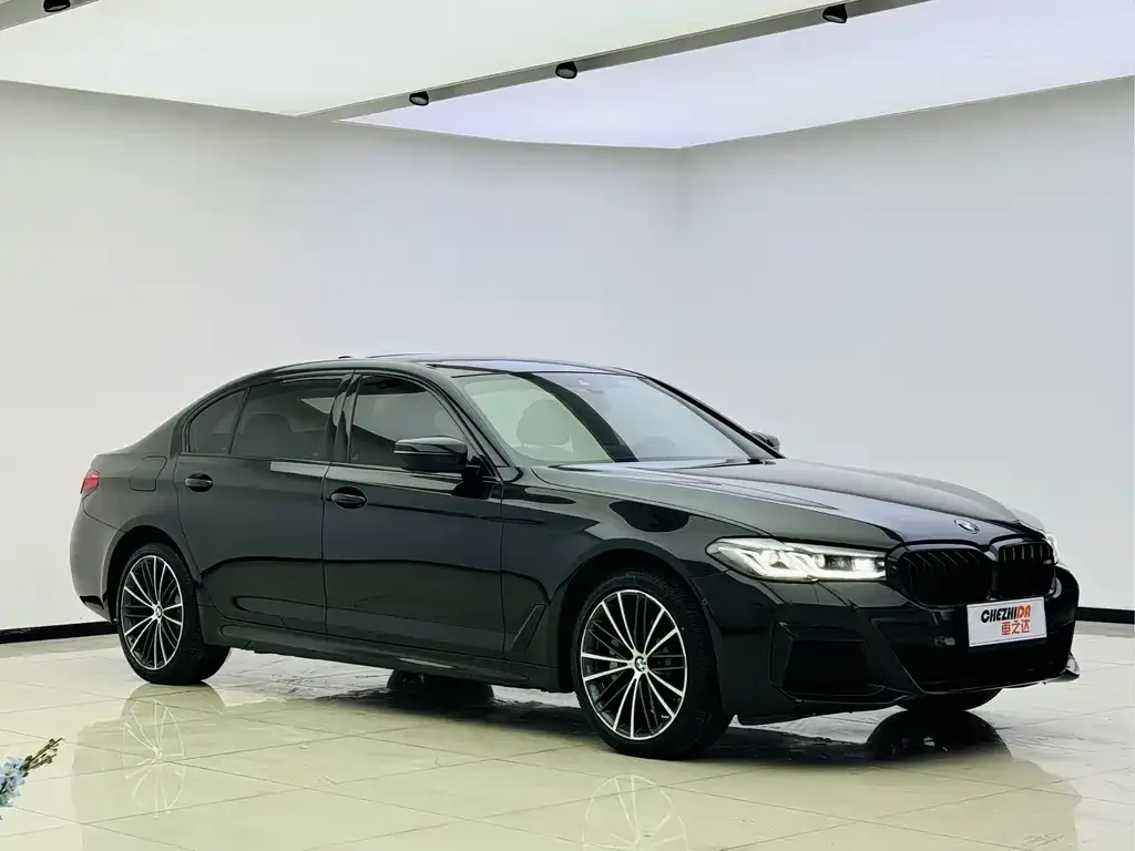 BMW 5 Series — фото 4