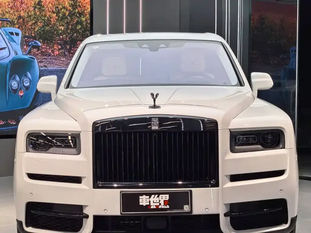 Rolls-Royce Cullinan — фото 1