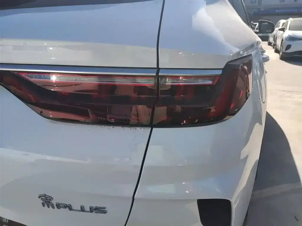 BYD PLUS New Energy — фото 3