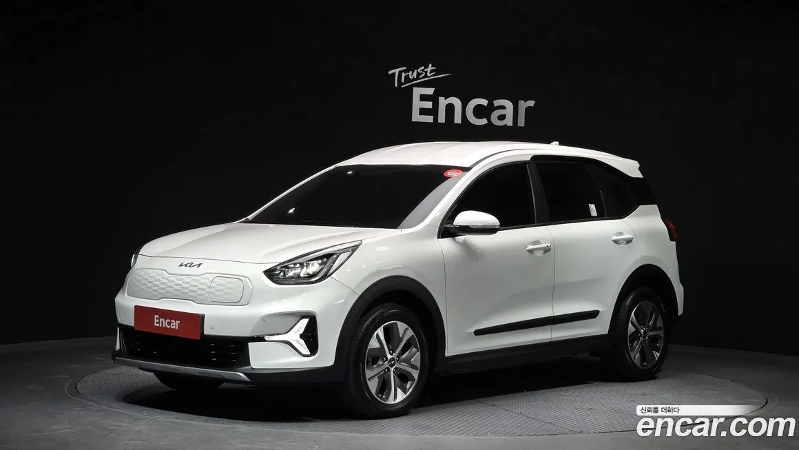 Kia Niro — фото 1