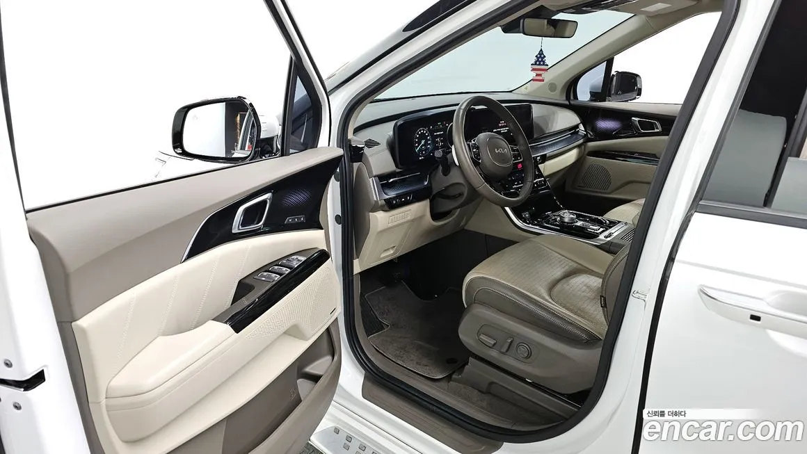 Kia Carnival — фото 10