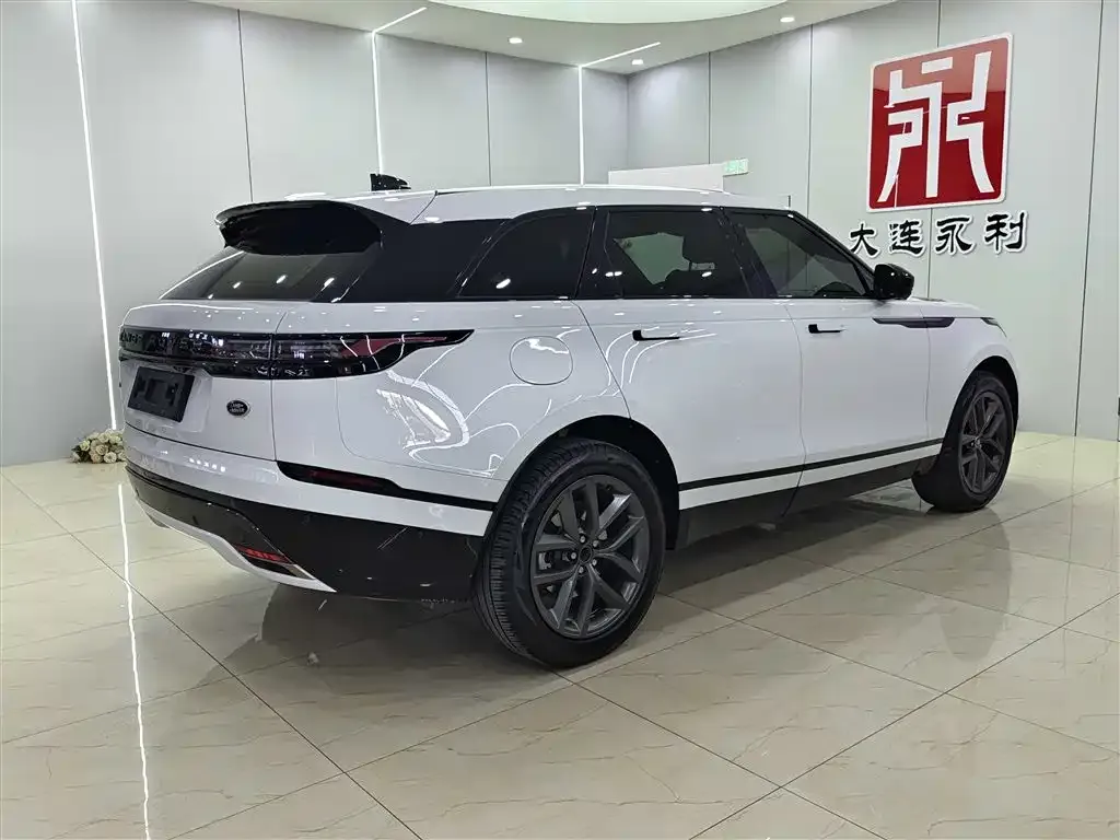 Land Rover Velar — фото 10