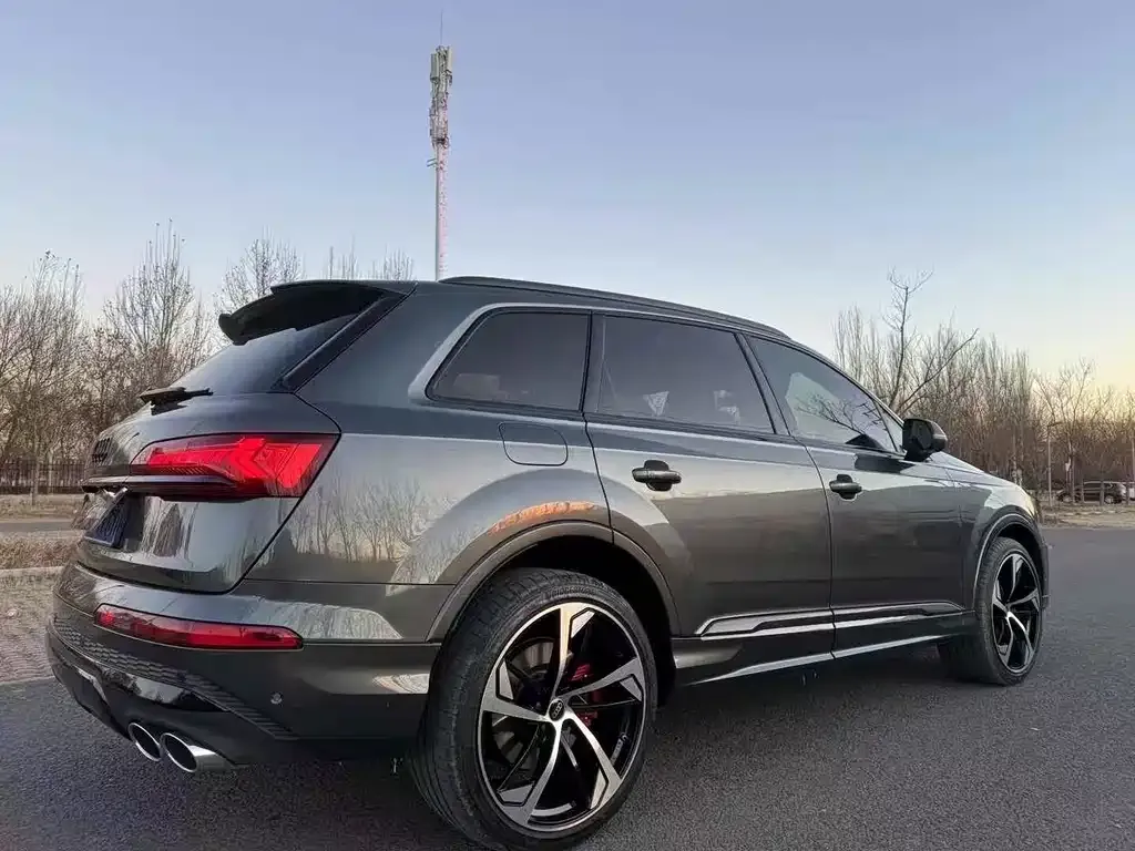 Audi SQ7 — фото 2