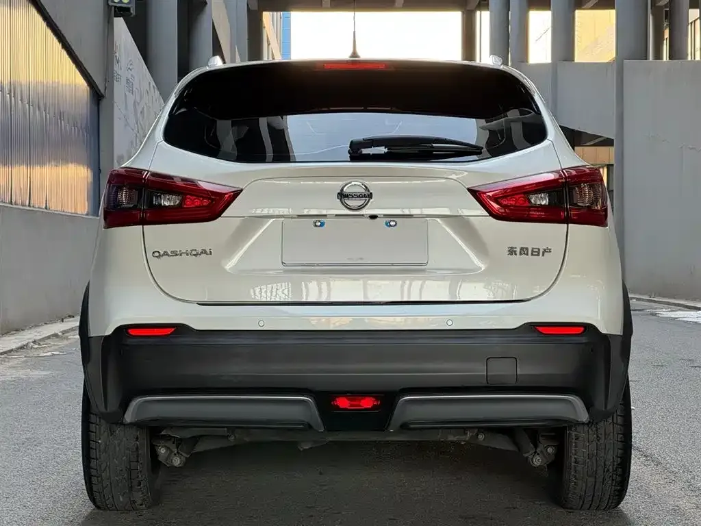 Nissan Qashqai — фото 6