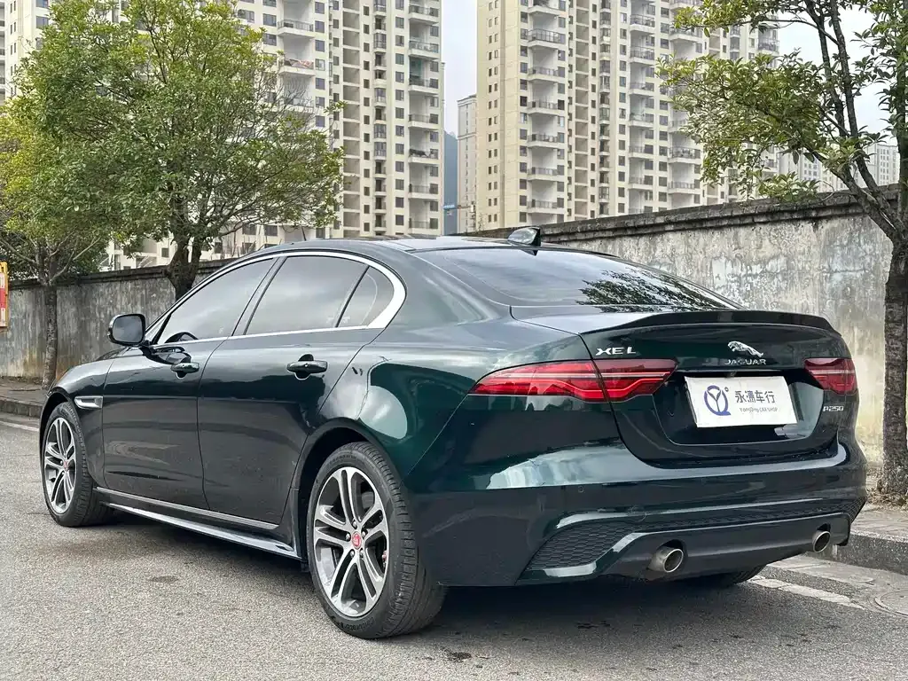 Jaguar XEL — фото 10