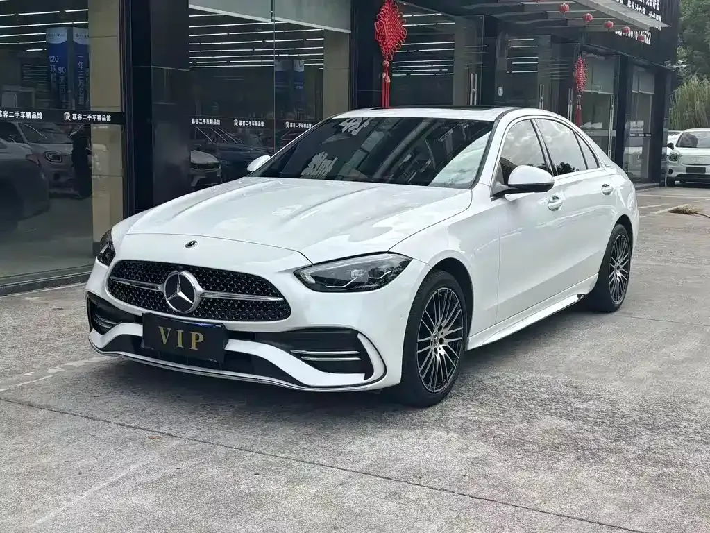 Mercedes-Benz C-Class — фото 1