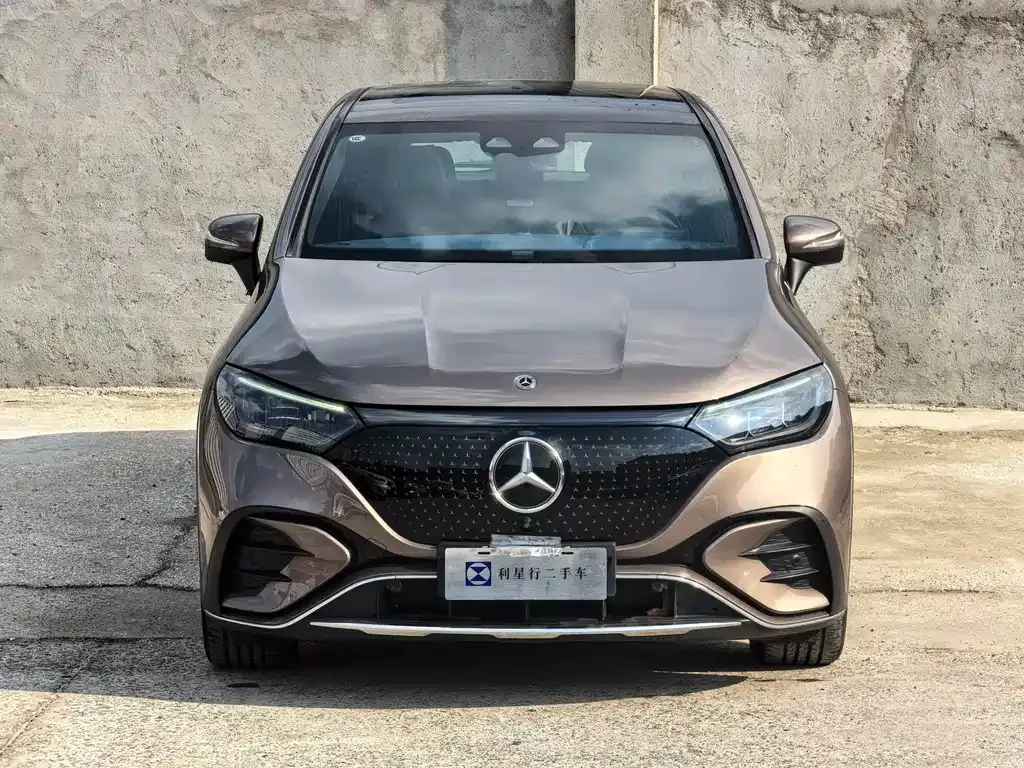 Mercedes-Benz EQE SUV — фото 9