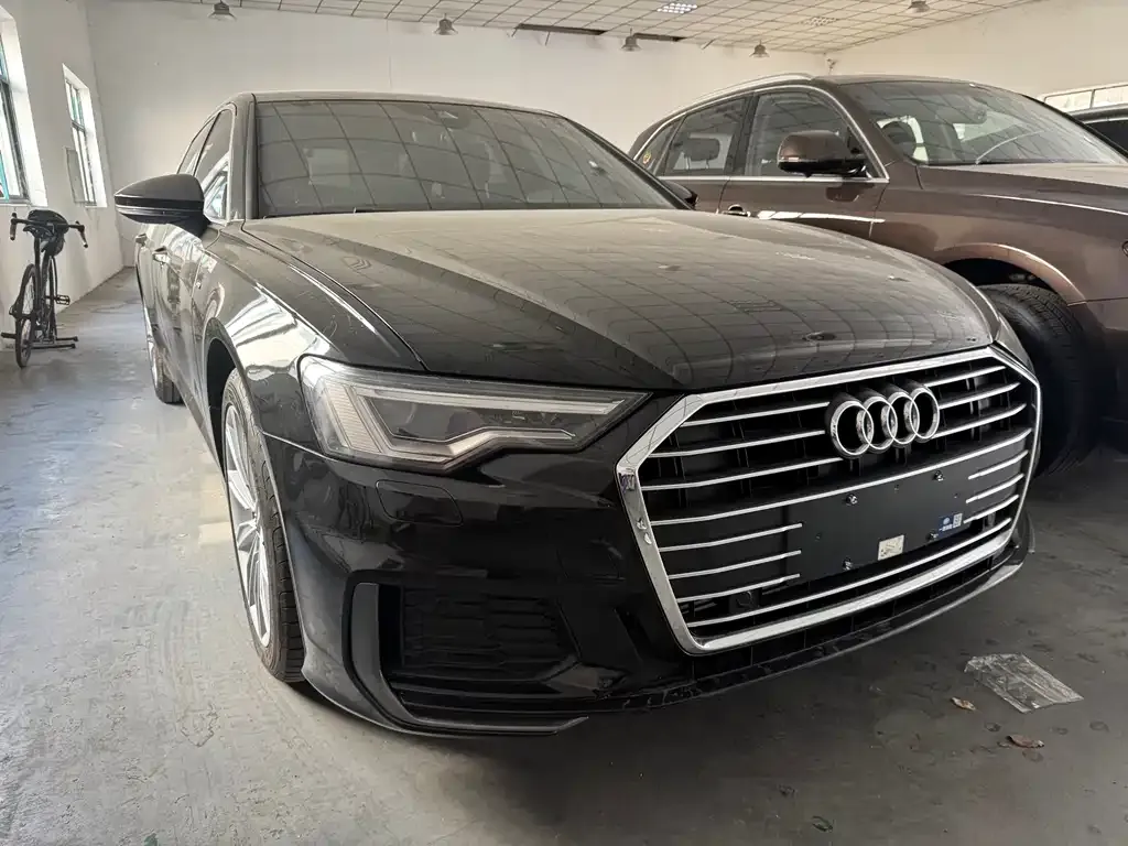 Audi A6L — фото 8