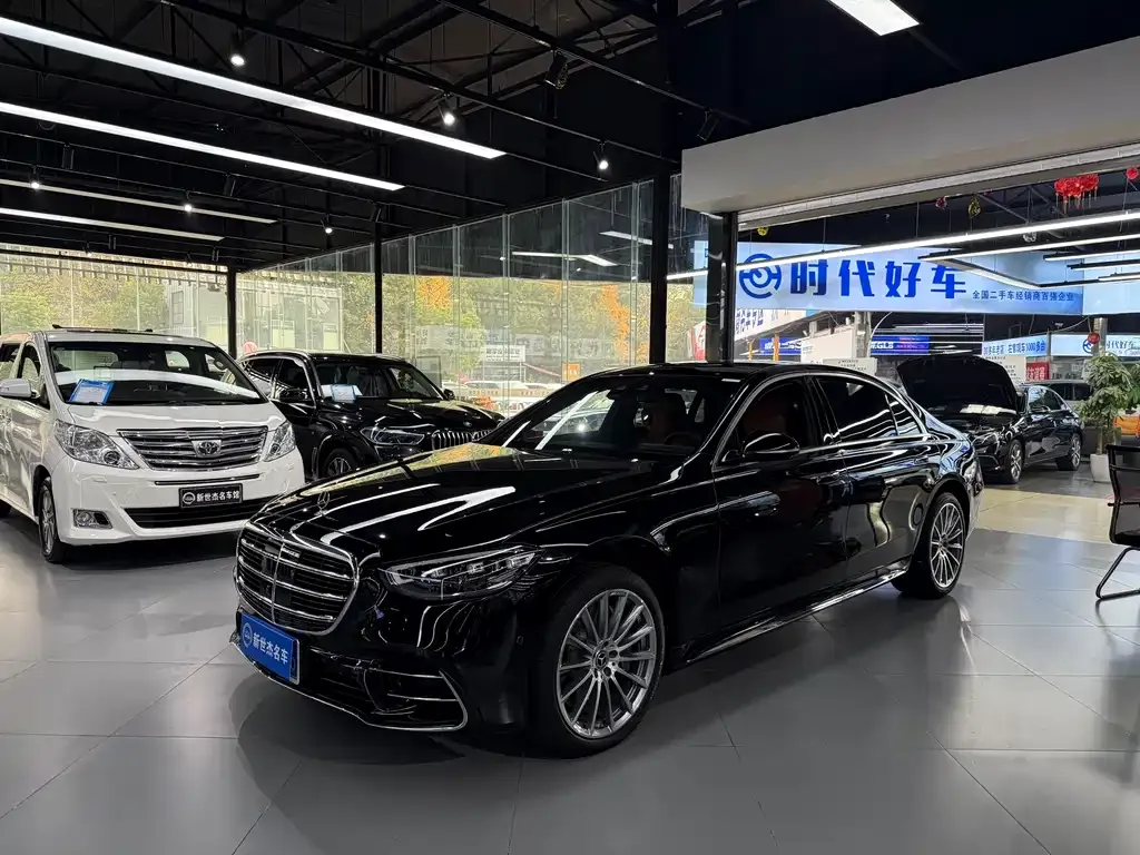 Mercedes-Benz S-Class — фото 1