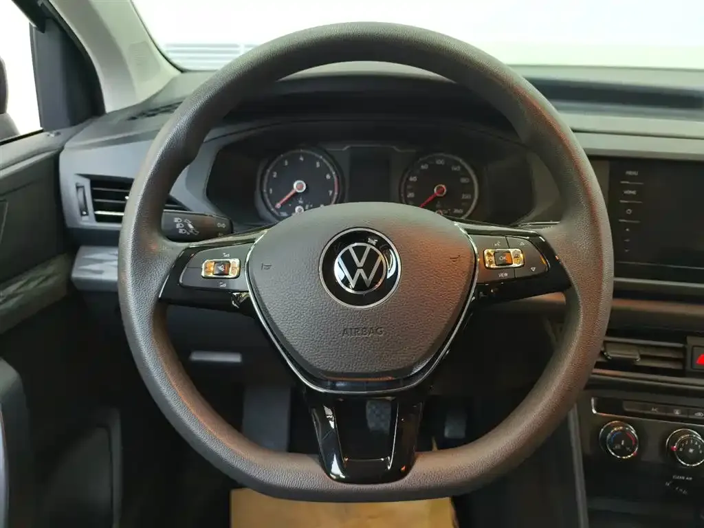 Volkswagen Tharu — фото 3