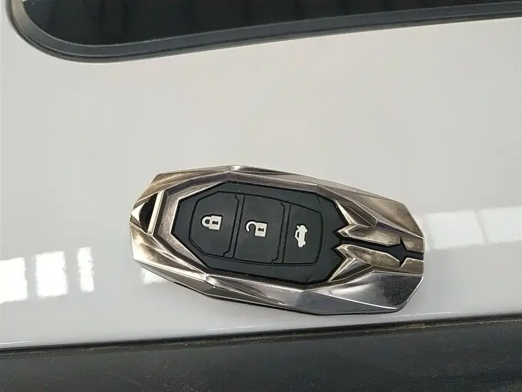 Hyundai Elantra — фото 2