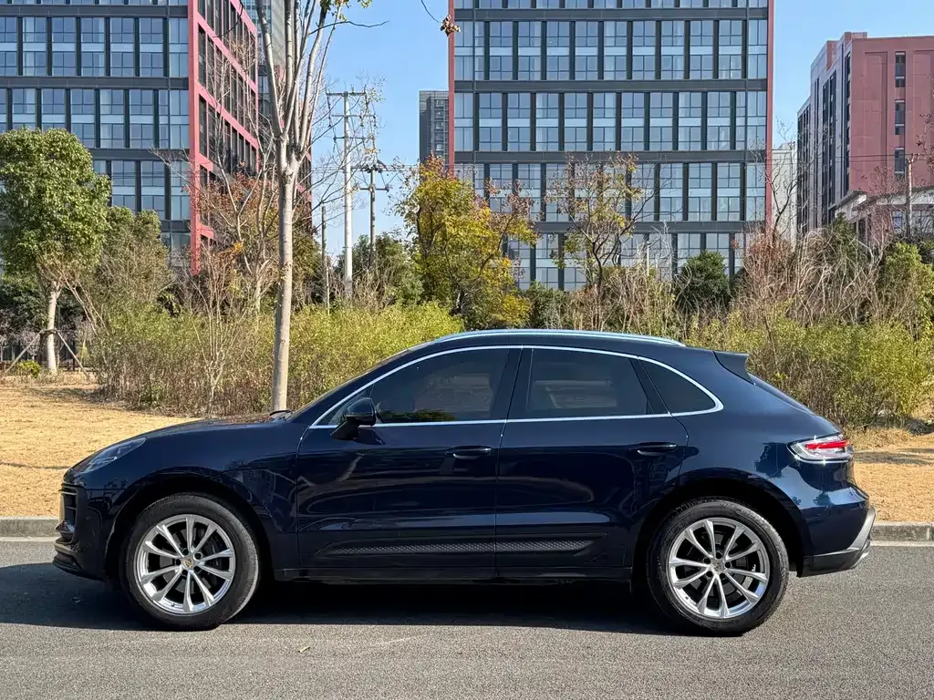 Porsche Macan — фото 7