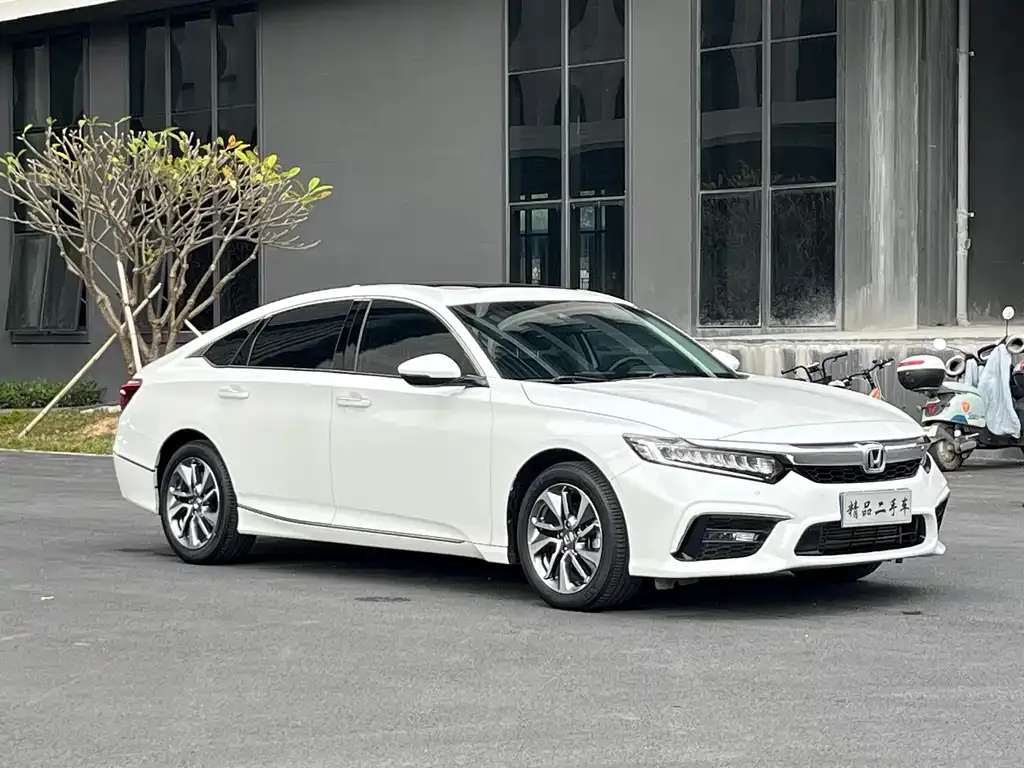 Honda Inspire — фото 3