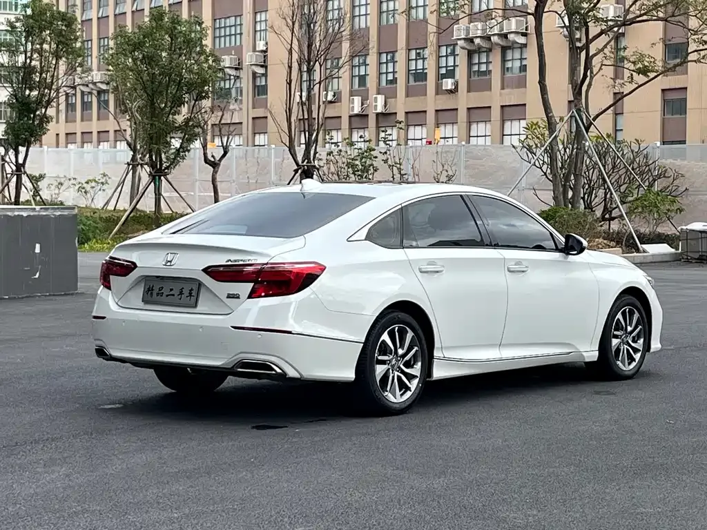 Honda Inspire — фото 6