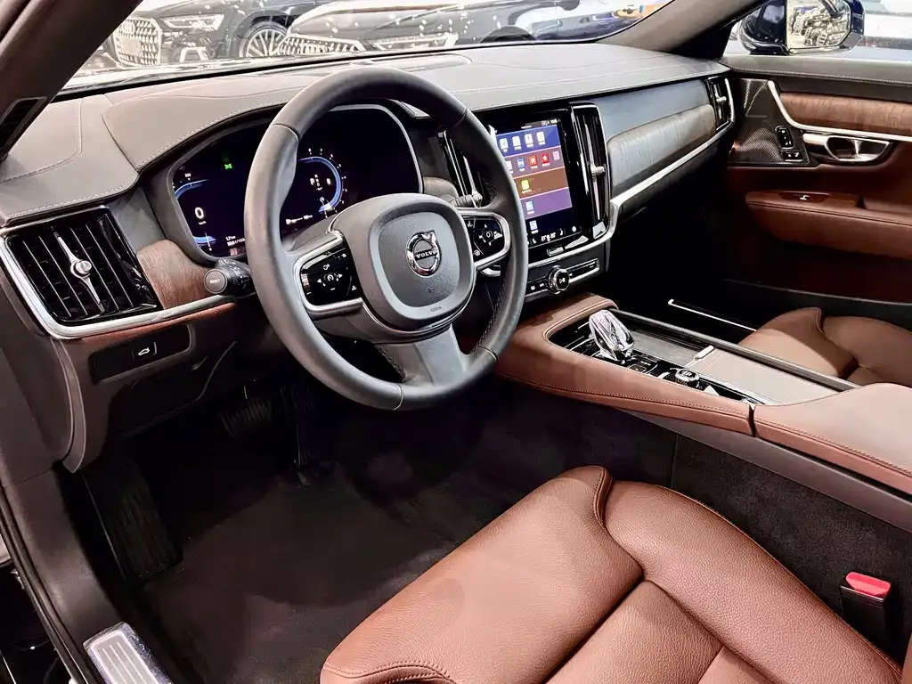 Volvo S90 — фото 4