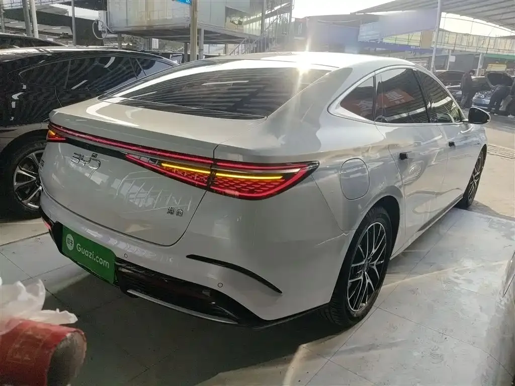 BYD Seal — фото 6