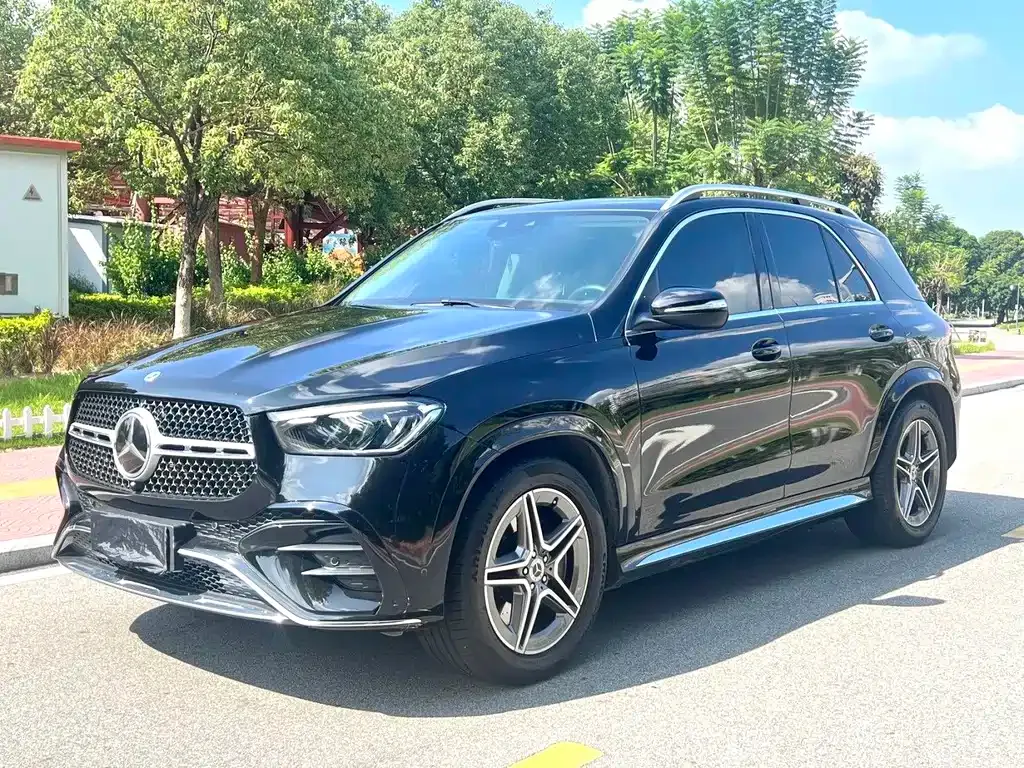 Mercedes-Benz GLE — фото 1