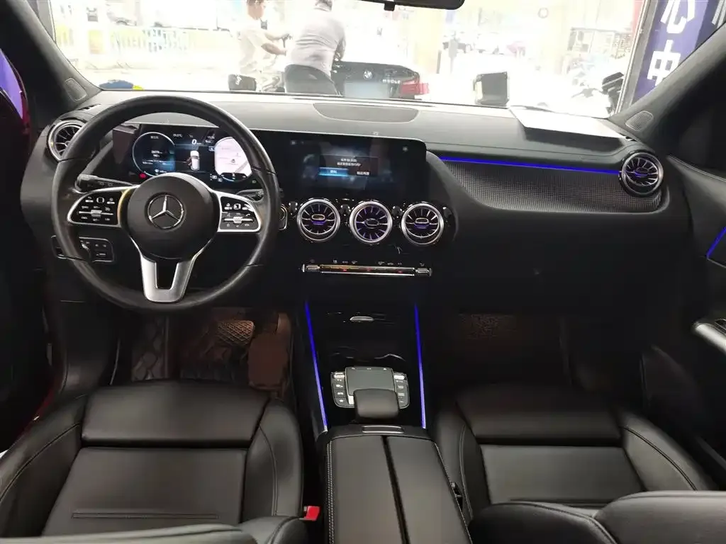 Mercedes-Benz GLA — фото 10