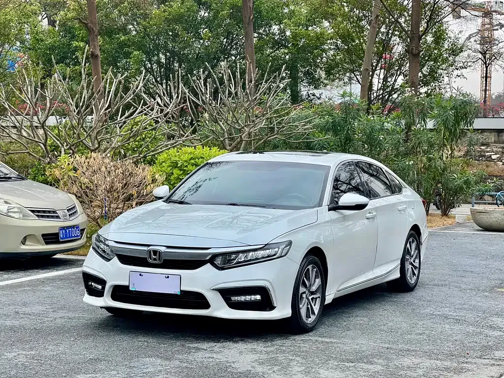 Honda Inspire — фото 1