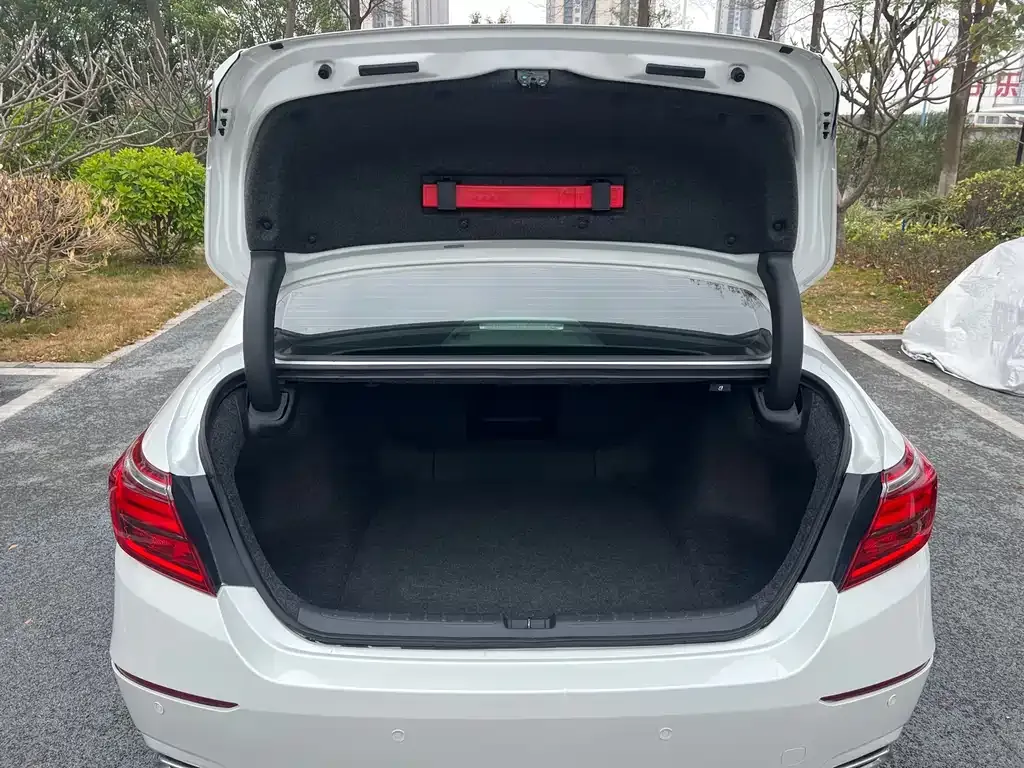 Honda Inspire — фото 10