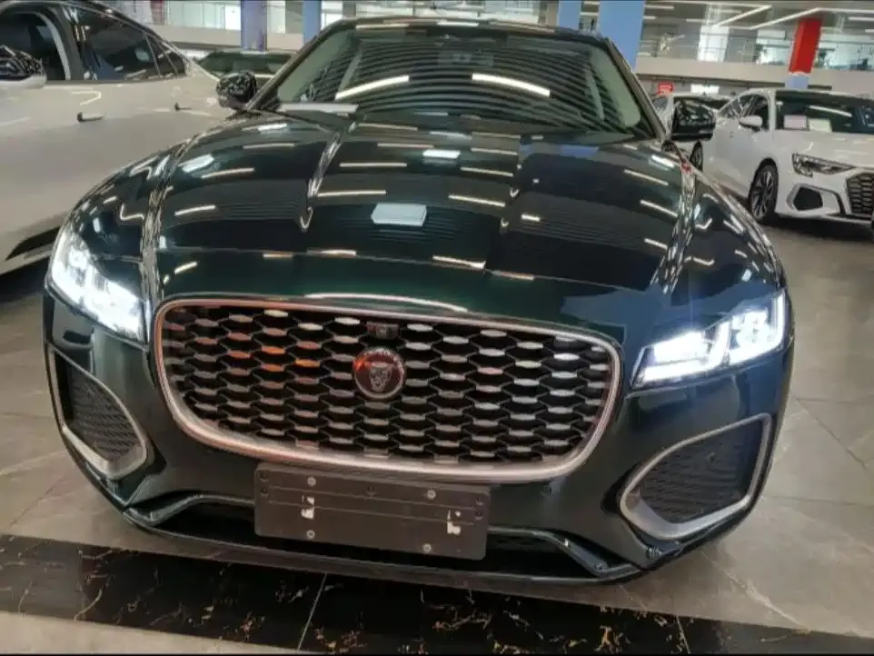 Jaguar XFL — фото 10