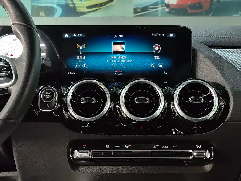 Mercedes-Benz GLA — фото 8