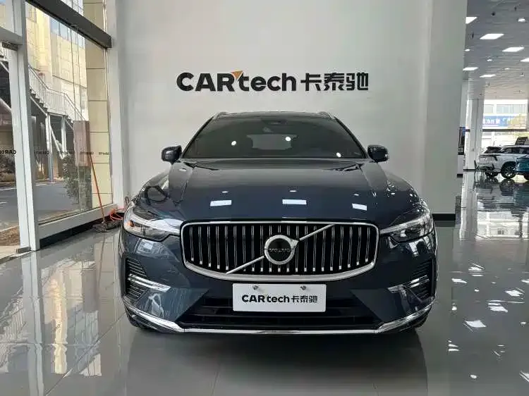 Volvo XC60 — фото 7