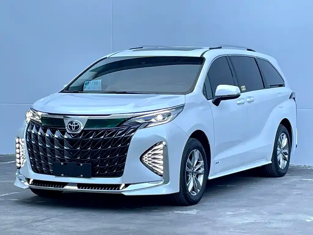 Toyota Sienna — фото 2