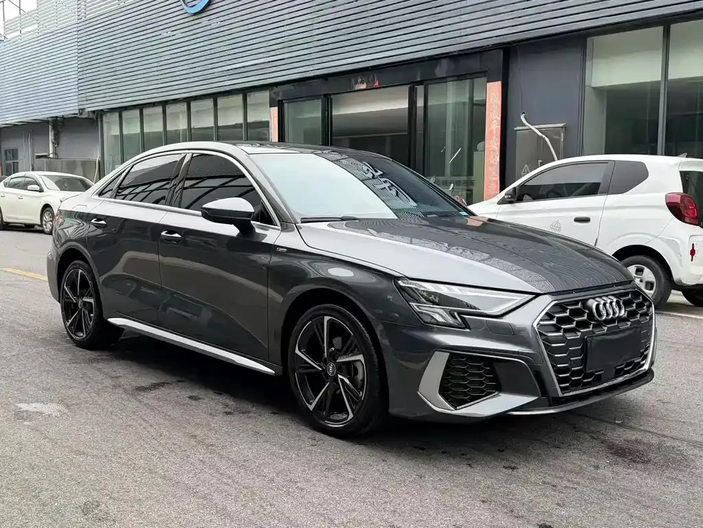 Audi A3 — фото 2