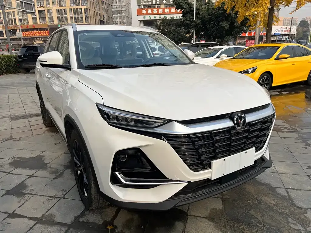 Changan CS75 — фото 3