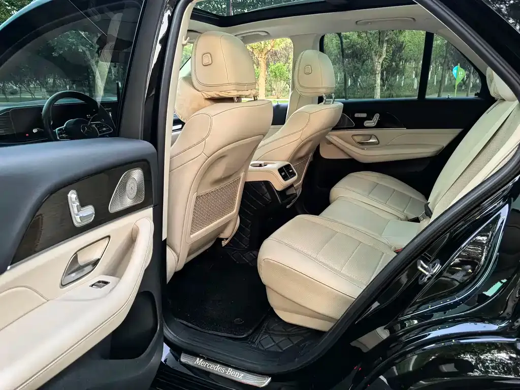 Mercedes-Benz GLE — фото 7