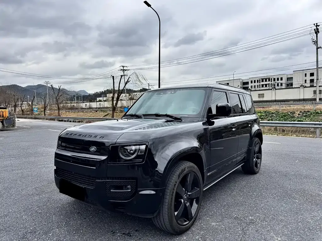 Land Rover Defender — фото 1