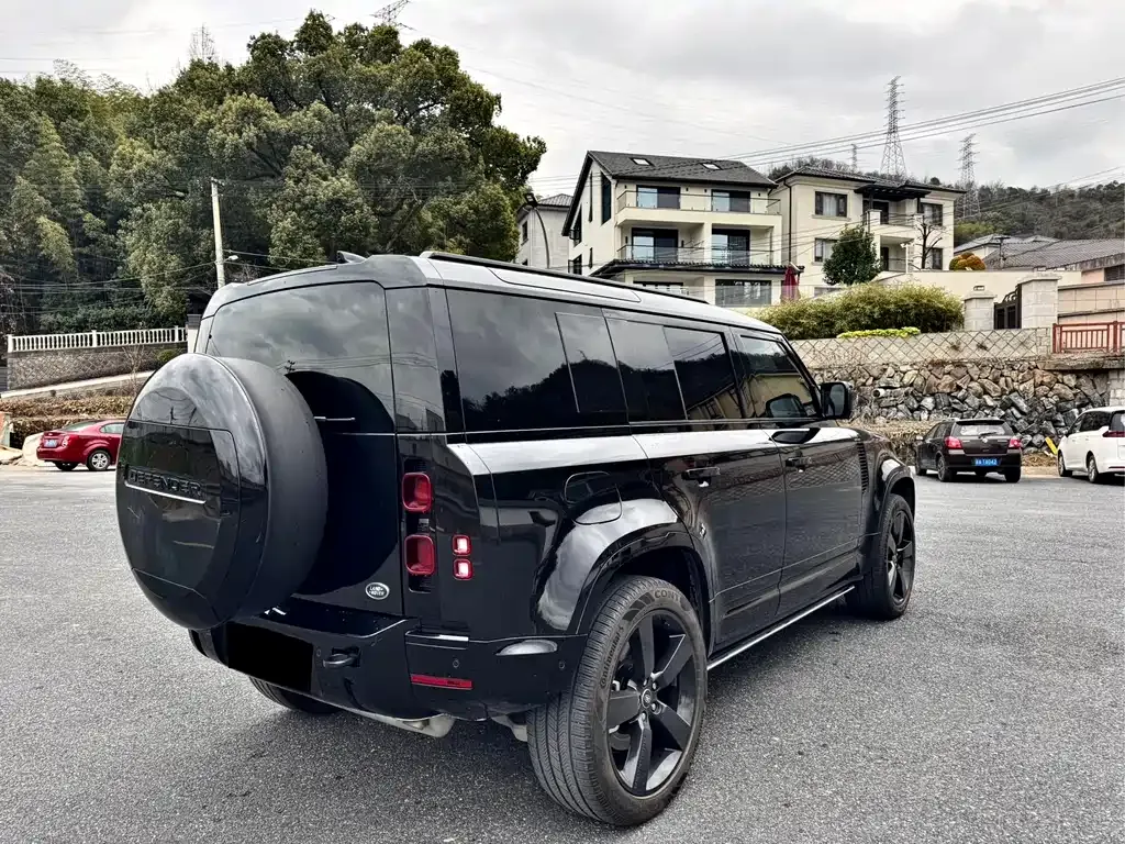 Land Rover Defender — фото 10