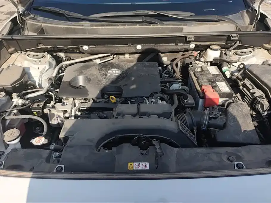Toyota RAV4 — фото 10
