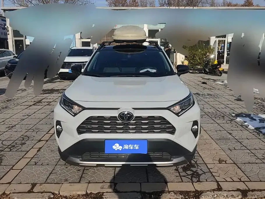 Toyota RAV4 — фото 2