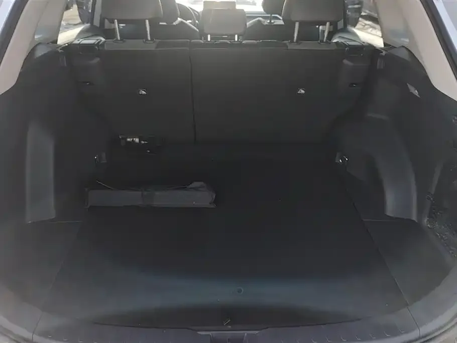 Toyota RAV4 — фото 4