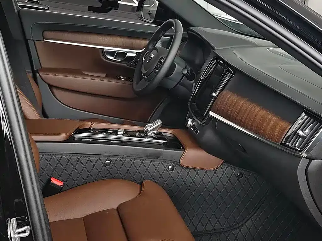 Volvo S90 — фото 3